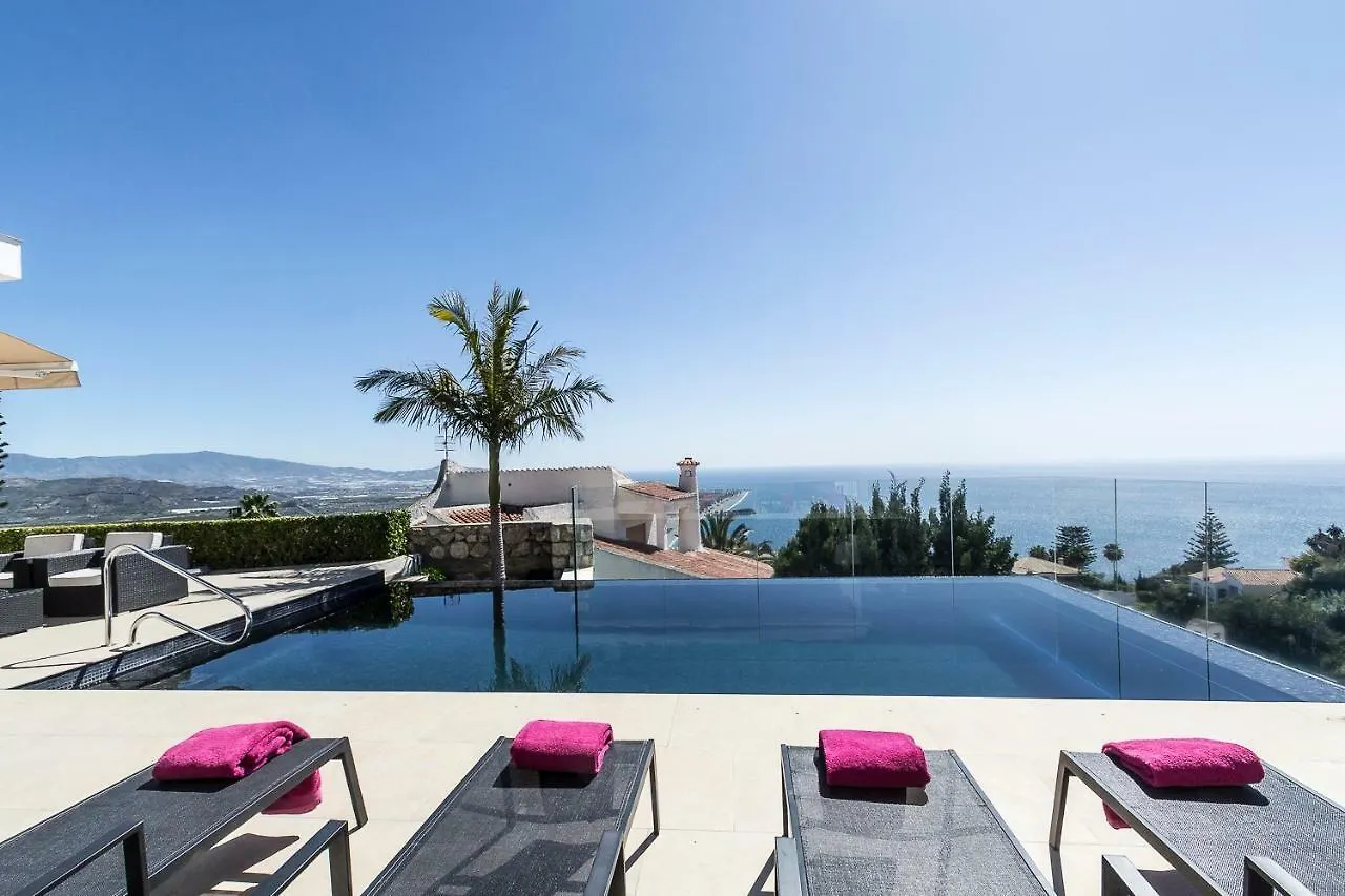 Villa Blanca Salobrena 0*,