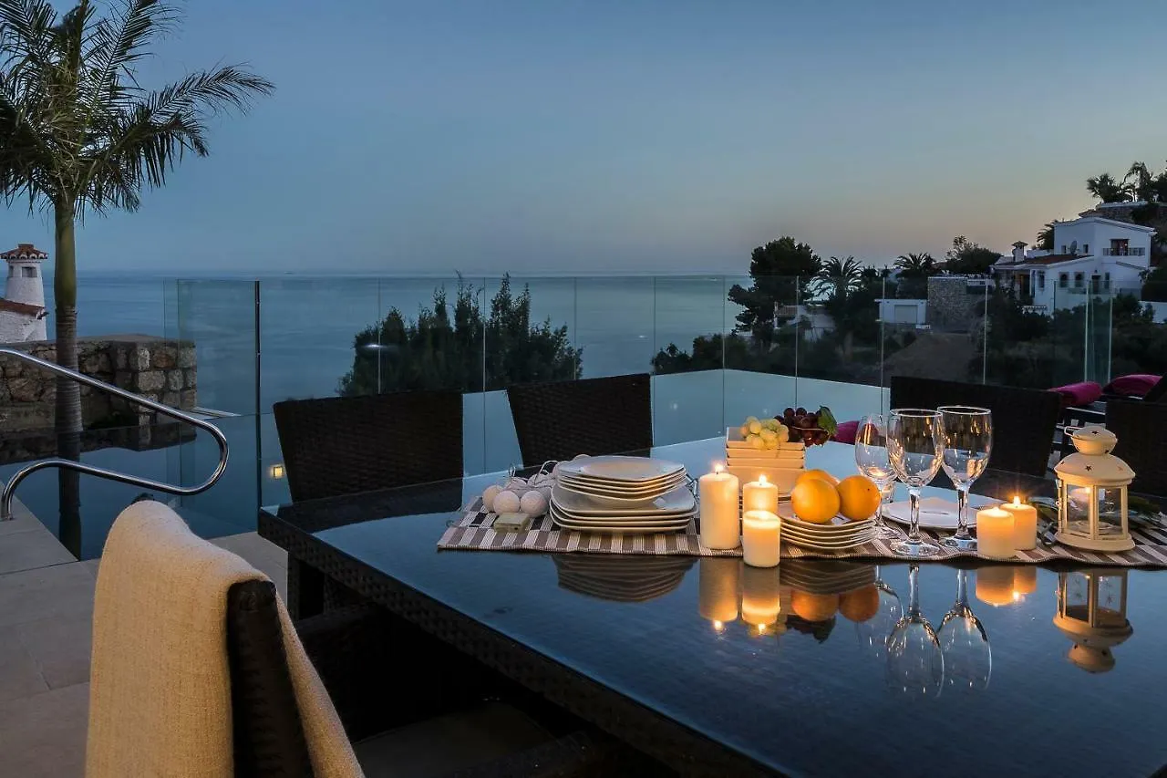 Villa Blanca Salobreña 0*,